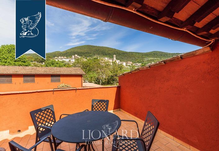 Image No.51-11 Bed Farmhouse for sale