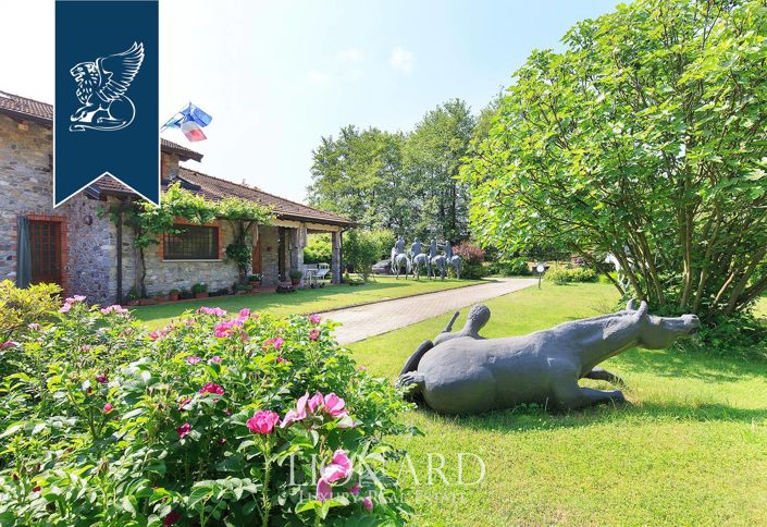 Image No.10-4 Bed Villa for sale