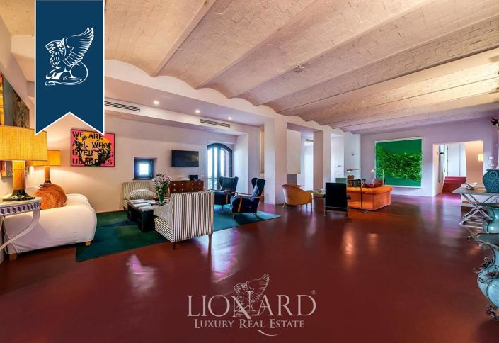 Image No.17-5 Bed Villa for sale