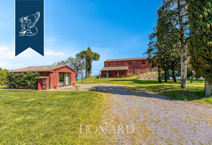 Image No.8-5 Bed Villa for sale