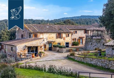 1 - Monteriggioni, Villa