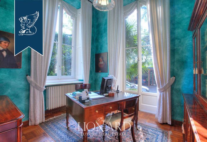 Image No.25-8 Bed Villa for sale