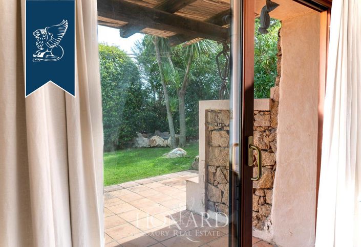 Image No.17-5 Bed Villa for sale