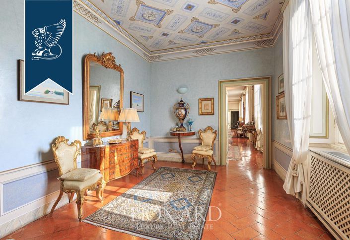 Image No.53-12 Bed Villa for sale