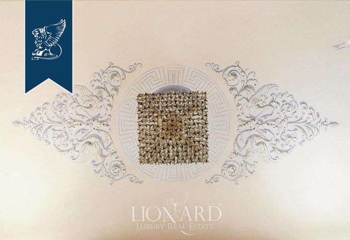 Image No.62-12 Bed Villa for sale