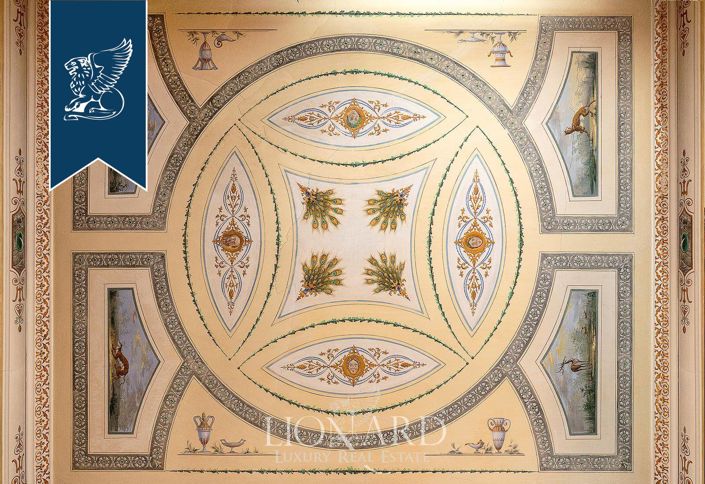 Image No.73-12 Bed Villa for sale