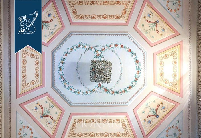 Image No.74-12 Bed Villa for sale