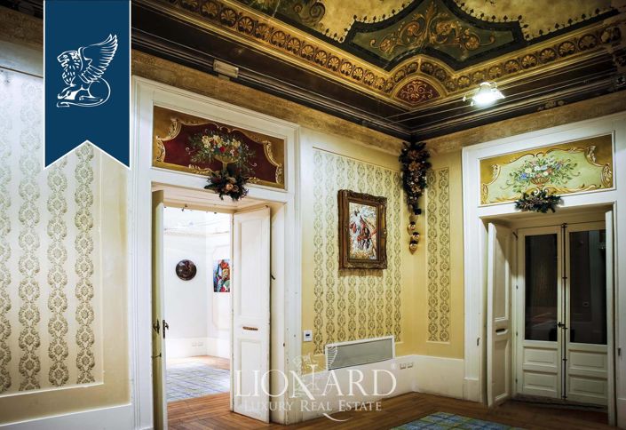 Image No.24-12 Bed Villa for sale