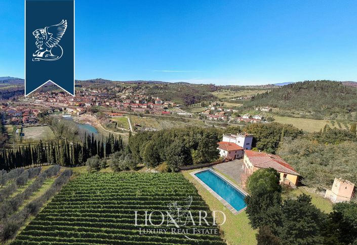 Image No.1-9 Bed Villa for sale