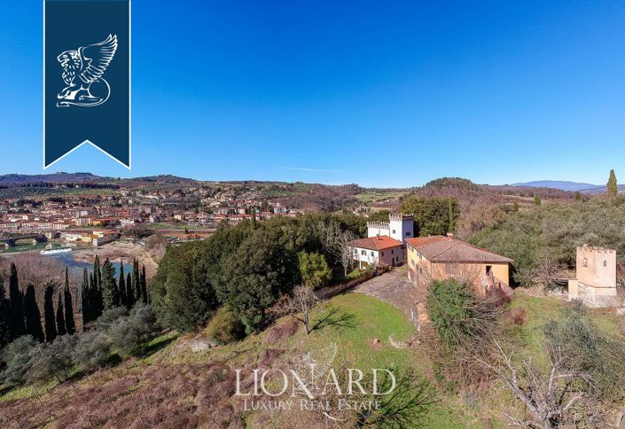 Image No.29-9 Bed Villa for sale