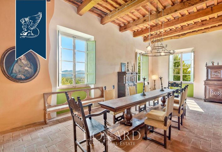 Image No.11-13 Bed Villa for sale