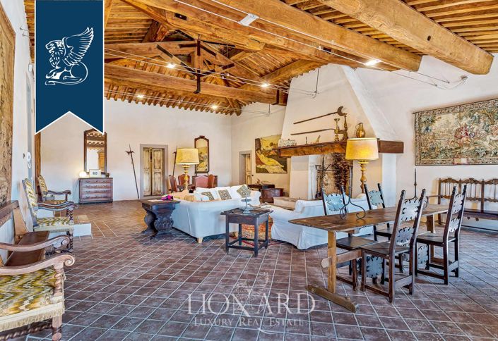 Image No.12-13 Bed Villa for sale