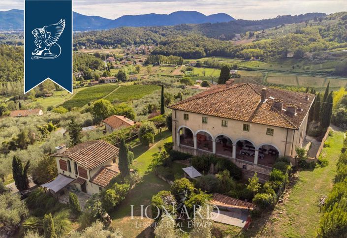 Image No.20-13 Bed Villa for sale