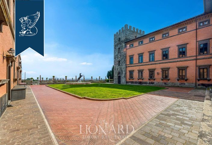 Image No.9-35 Bed Property for sale