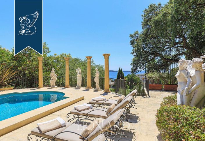 Image No.2-4 Bed Villa for sale