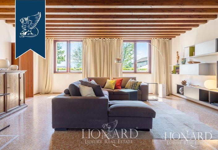 Image No.31-12 Bed Villa for sale