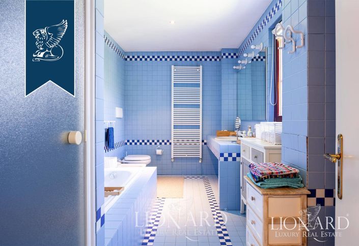 Image No.53-12 Bed Villa for sale