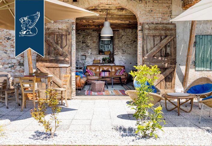 Image No.63-12 Bed Villa for sale