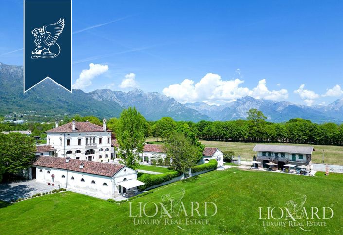 Image No.8-12 Bed Villa for sale