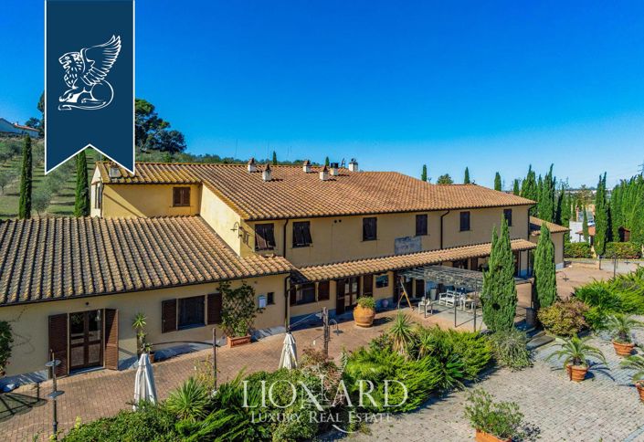 Image No.13-Ferme de 20 chambres à vendre à Collesalvetti