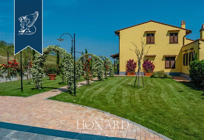 Image No.21-Ferme de 20 chambres à vendre à Collesalvetti