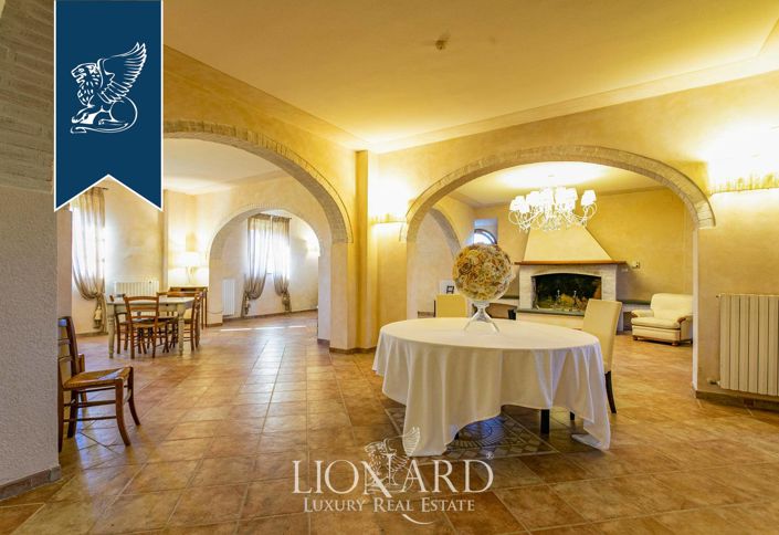 Image No.54-Ferme de 20 chambres à vendre à Collesalvetti