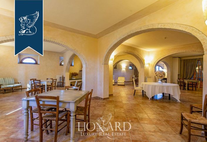 Image No.56-Ferme de 20 chambres à vendre à Collesalvetti