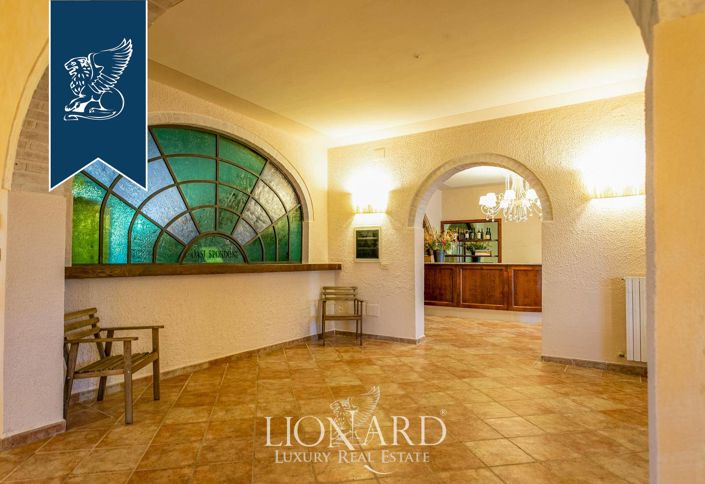 Image No.57-Ferme de 20 chambres à vendre à Collesalvetti