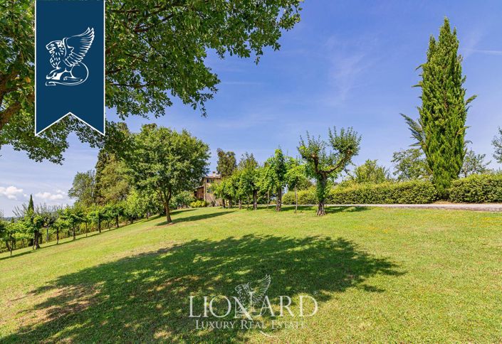 Image No.22-12 Bed Villa for sale