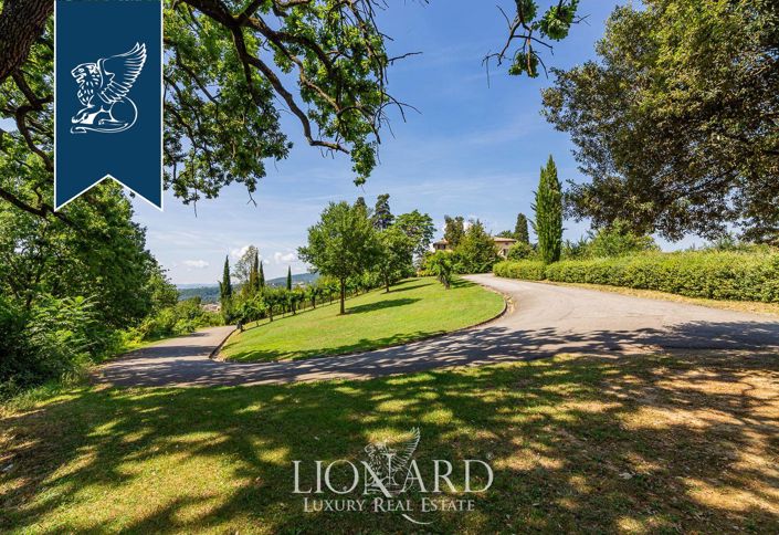 Image No.23-12 Bed Villa for sale