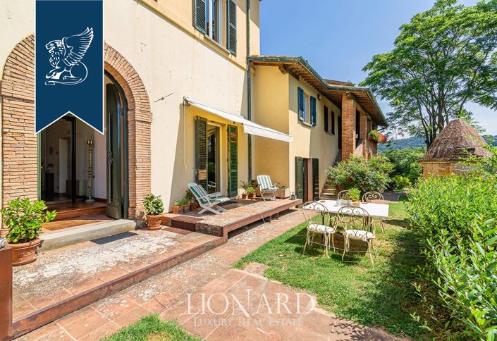 Image No.43-12 Bed Villa for sale