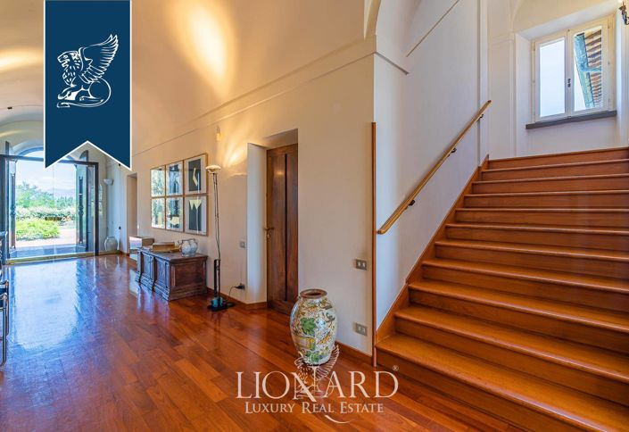 Image No.51-12 Bed Villa for sale