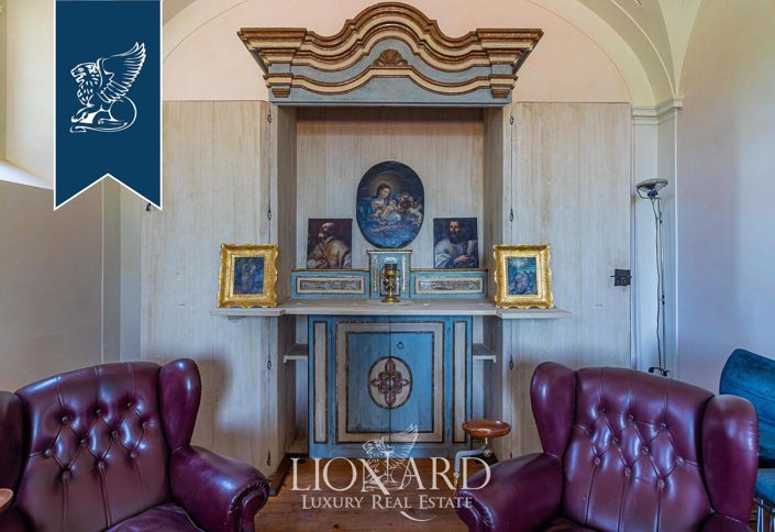 Image No.72-12 Bed Villa for sale