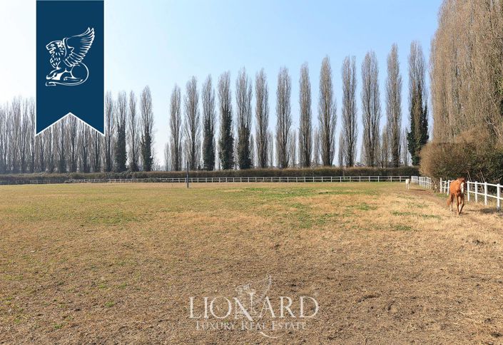 Image No.11-5 Bed Villa for sale