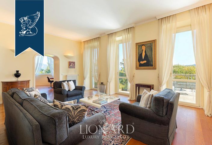 Image No.11-6 Bed Villa for sale