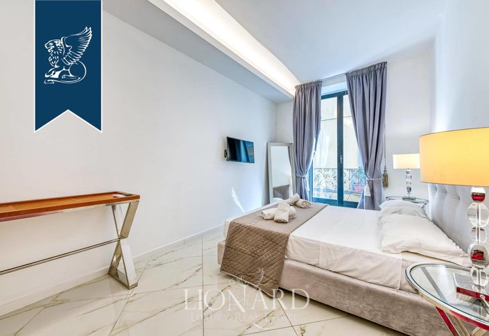 Image No.6-7 Bed Property for sale