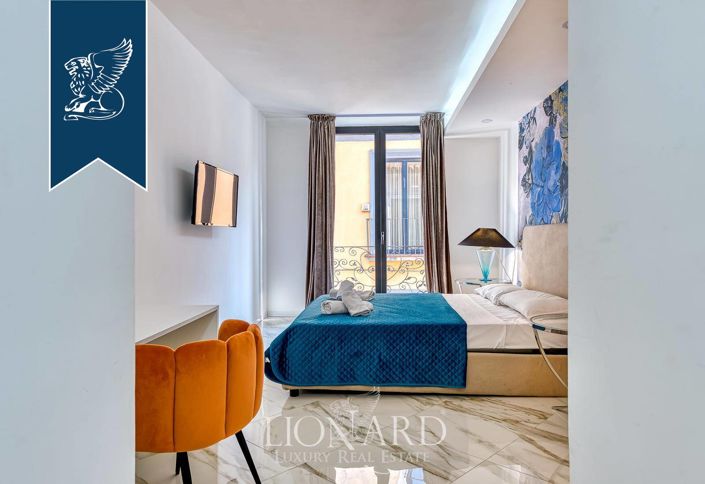 Image No.9-7 Bed Property for sale