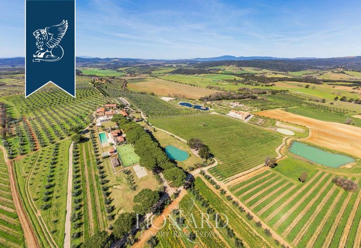 Image No.3-17 Bed Villa for sale