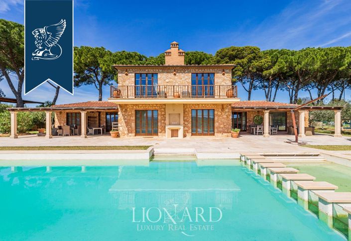 Image No.8-17 Bed Villa for sale