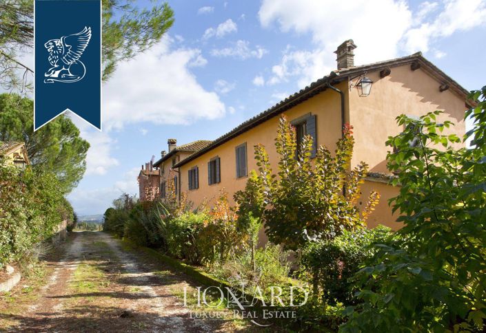 Image No.22-12 Bed Villa for sale