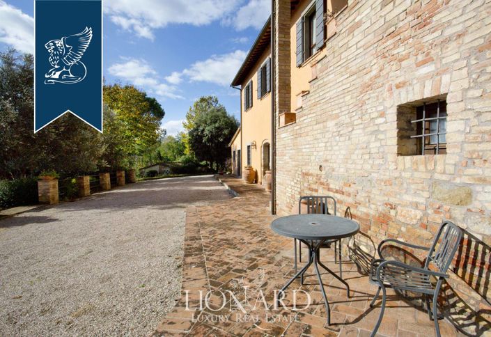 Image No.30-12 Bed Villa for sale