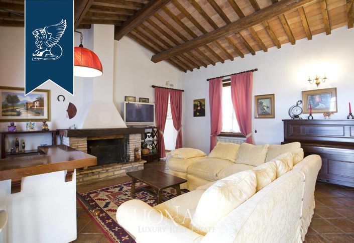 Image No.51-12 Bed Villa for sale