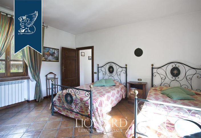 Image No.63-12 Bed Villa for sale