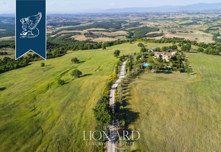 Image No.12-14 Bed Farmhouse for sale