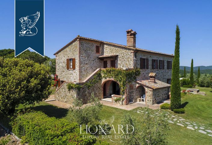 Image No.14-14 Bed Farmhouse for sale