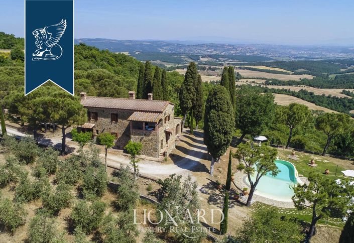 Image No.15-14 Bed Farmhouse for sale