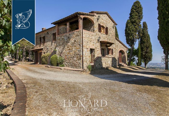 Image No.20-14 Bed Farmhouse for sale