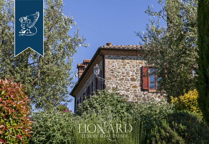 Image No.23-14 Bed Farmhouse for sale