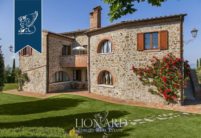 Image No.31-14 Bed Farmhouse for sale