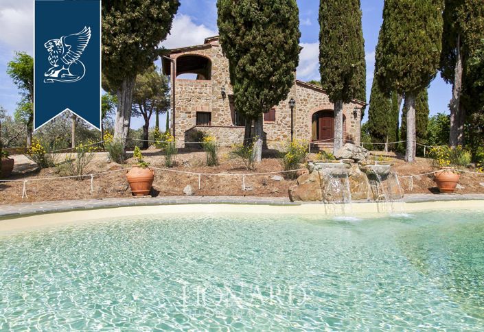 Image No.36-14 Bed Farmhouse for sale